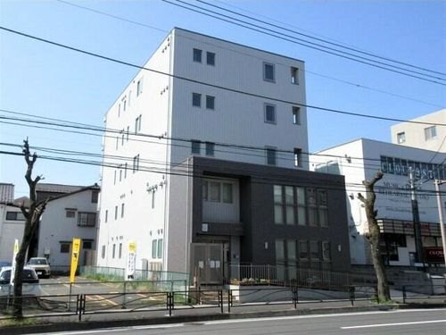 建物外観　外観タイル張りです