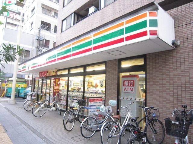 コンビニ　セブンイレブン（コンビニ）まで50m