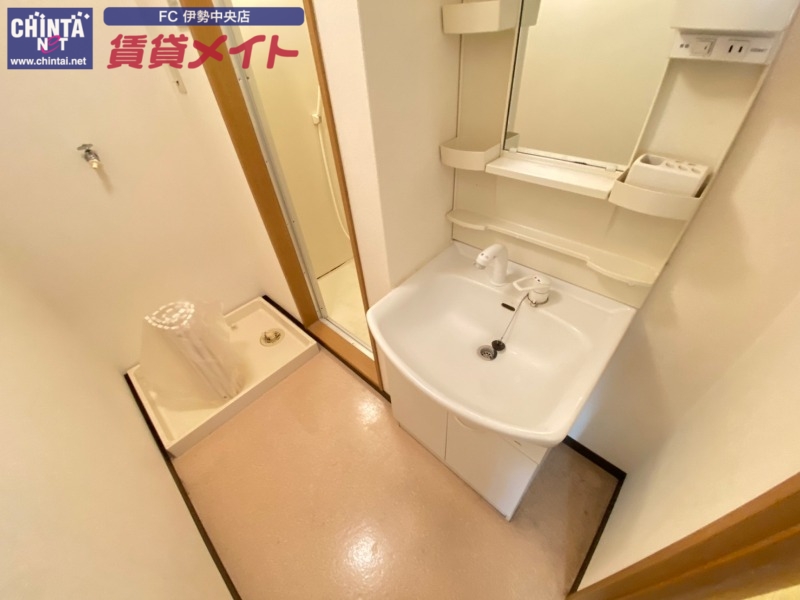 洗面設備　別部屋反転画像参考