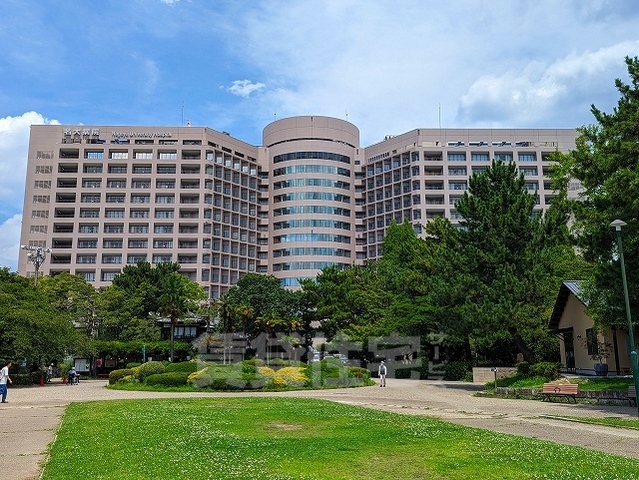 病院　名古屋大学医学部附属病院（病院）まで907m