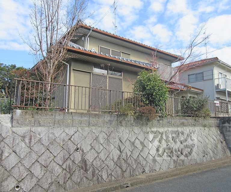 城陽市久世上大谷103-12貸家の外観写真