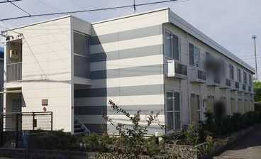 名鉄三河線 豊田市駅 バス乗車時間：12分 最寄りバス停で下車 徒歩5分 築23年