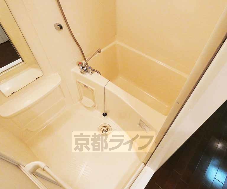 エステムプラザ京都烏丸五条の風呂写真