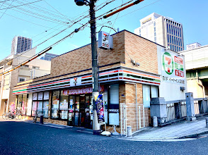 コンビニ　セブンイレブン 大阪淡路町1丁目店（コンビニ）まで1129m