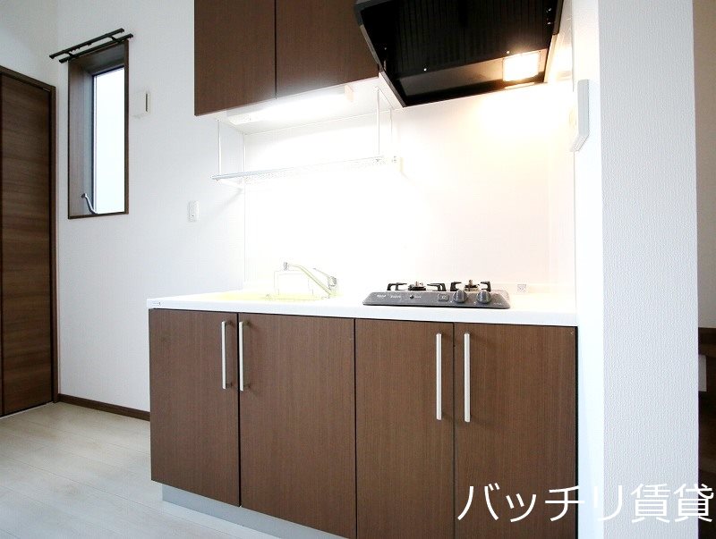 キッチン　同型イメージの為、現状を優先致します。
