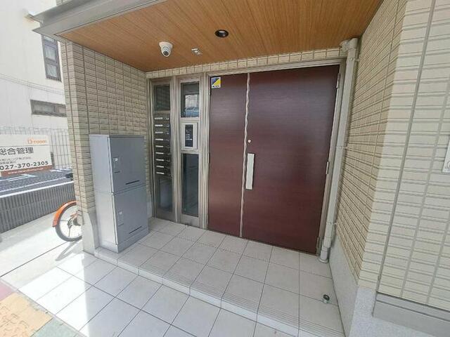 エントランス　エントランス