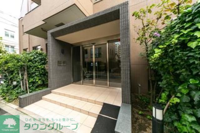 東京メトロ南北線 白金高輪駅 徒歩13分 5階建 築19年の外観写真