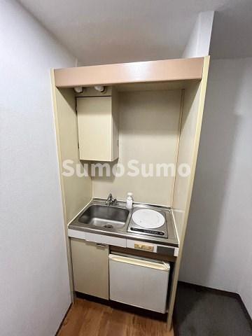 キッチン　コンパクトなキッチンで掃除もラクラク