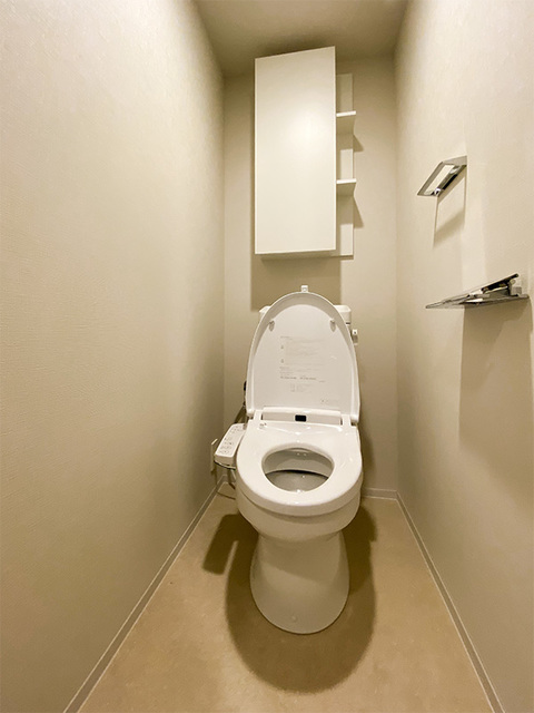 トイレ　※写真は同タイプ住戸です。