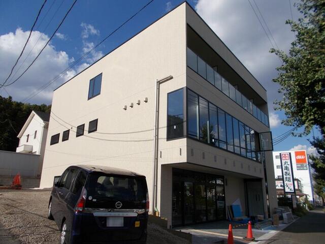 神奈川県横浜市神奈川区片倉３の賃貸マンションの外観