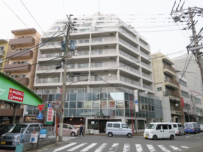 東亜物産ビルの建物外観