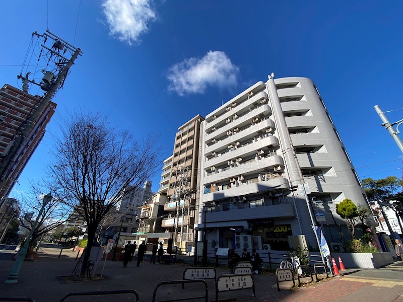 神戸市灘区岩屋北町のマンションの建物外観