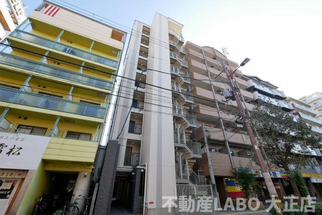 【大阪市住之江区御崎のマンションの建物外観】