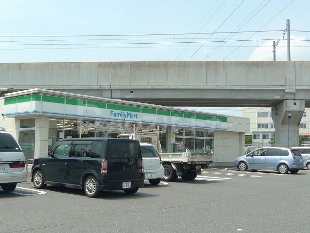 【流山市おおたかの森北のアパートのコンビニ】