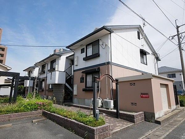 那珂川市松木のアパートの建物外観