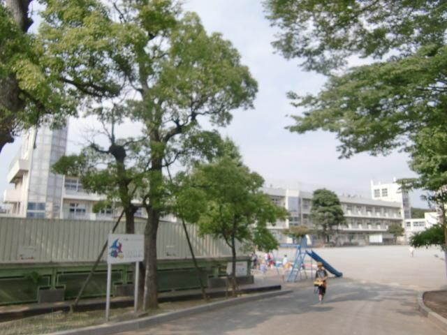 【市川市真間のマンションの小学校】