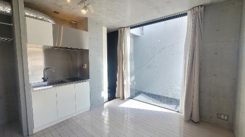 居室・リビング　室内