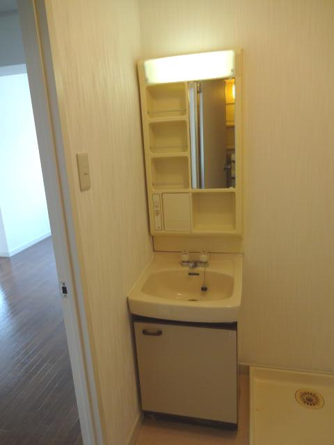 洗面設備　同仕様