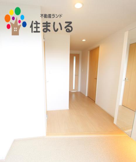 玄関　※写真は同社施工事例になります。