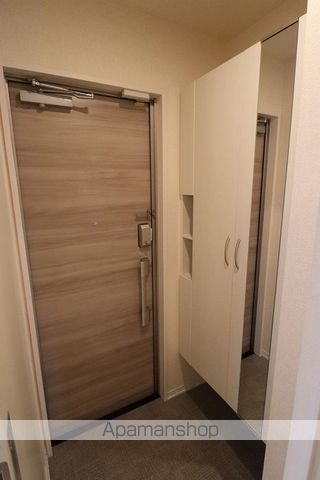 イリーニ_内装_5