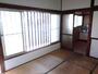 居室・リビング　北側は大きな窓