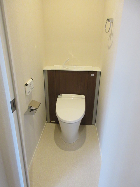 トイレ　★温水洗浄便座★