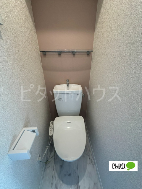 トイレ　同シリーズ参考画像