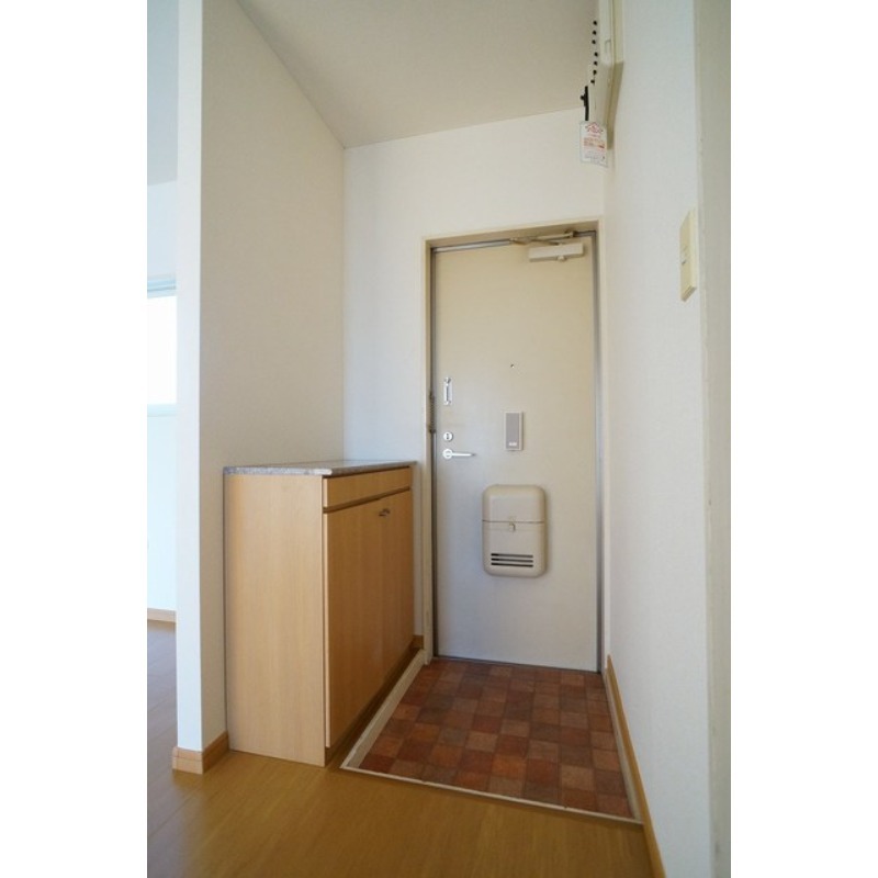 玄関　図面と現状に相違がある場合には現状を優先