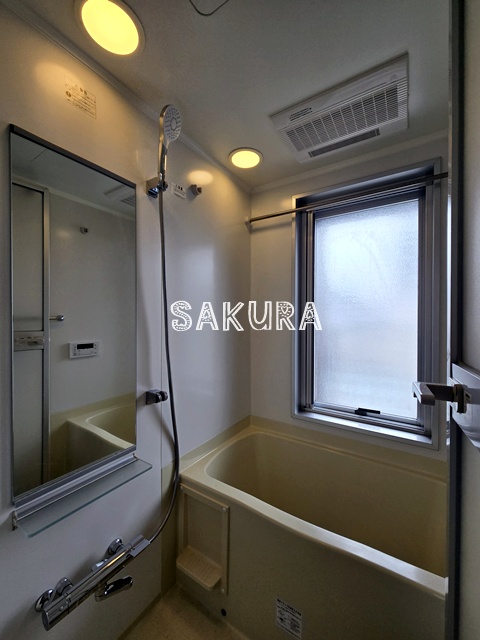 バス・シャワールーム　日々の疲れを癒すお風呂です♪