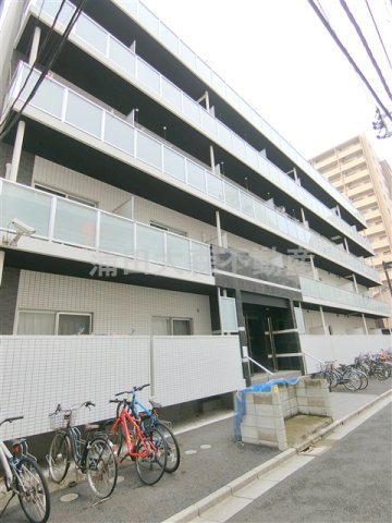 建物外観　2013年11月築　RC鉄筋コンクリート造地上5階建て総戸数