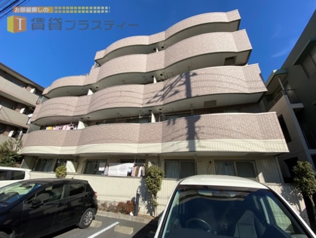 建物外観　重厚感のあるオートロックマンションです。