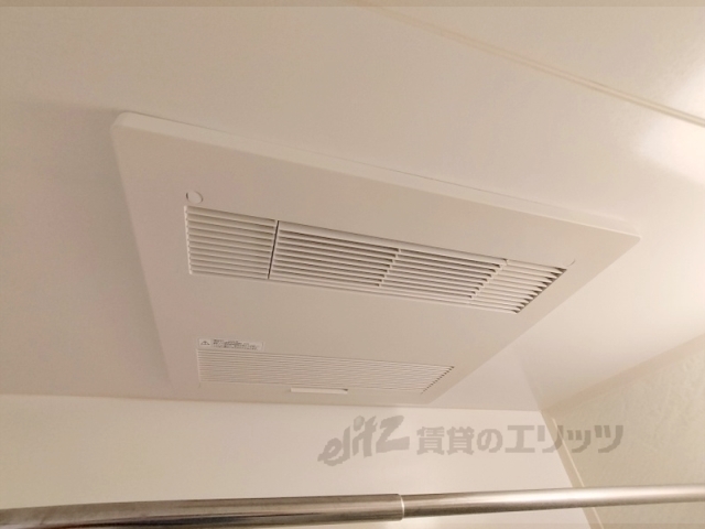その他設備　給湯器リモコン