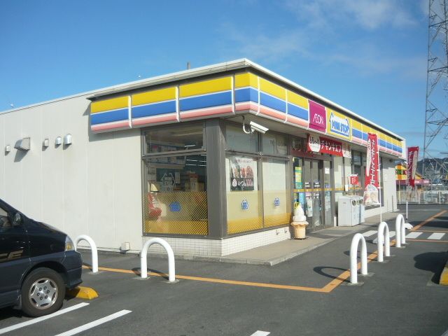 コンビニ　ミニストップ四国中央妻鳥店（コンビニ）まで1700m