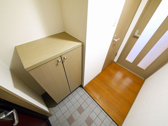 玄関　落ち着いた玄関です