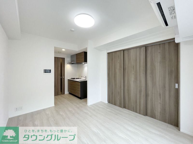 S-RESIDENCE高島平asoleaの居間写真