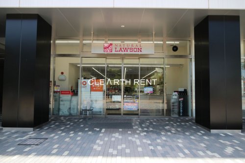 コンビニ　ナチュラルローソン NL豊洲市場前店（コンビニ）まで1422m