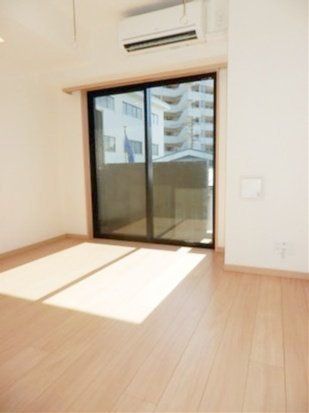 ルーブル多摩川七番館の居間写真