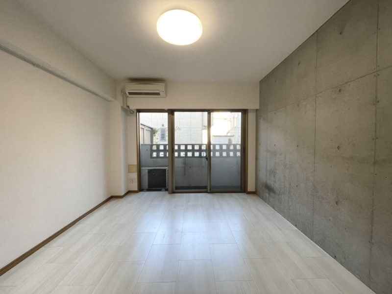 東急田園都市線 池尻大橋駅 徒歩9分 4階建 築24年の居間写真