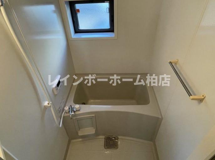 バス・シャワールーム　同施工。参考写真。