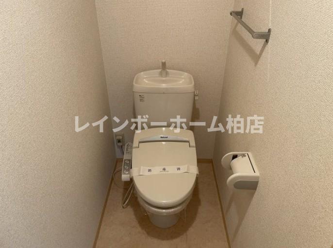 トイレ　同施工。参考写真。
