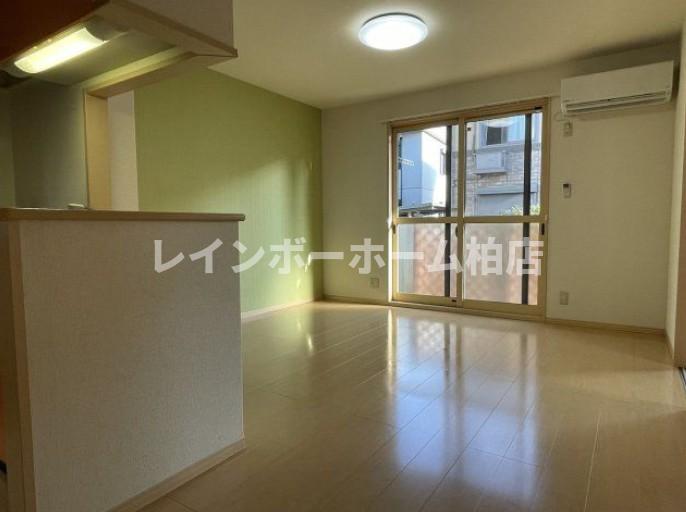 居室・リビング　同施工。参考写真。
