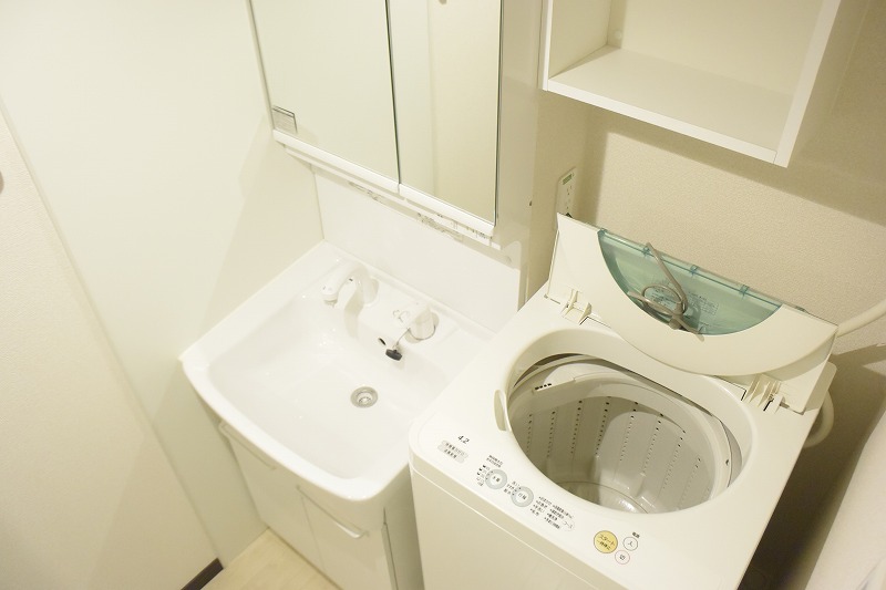 【豊中市熊野町のマンションの洗面設備】