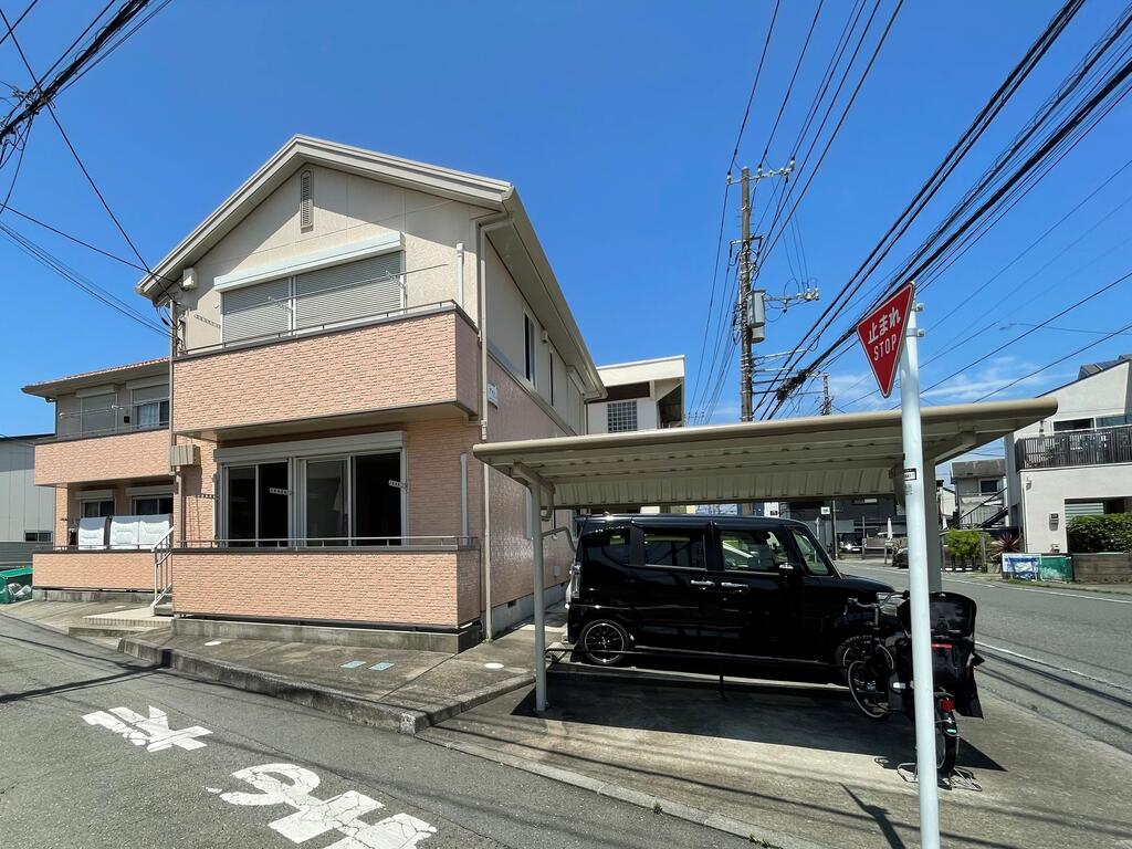 フォレスタ