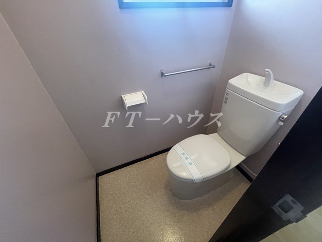 【アサトハイツのトイレ】