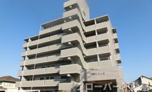 綾歌郡宇多津町浜八番丁のマンションの建物外観