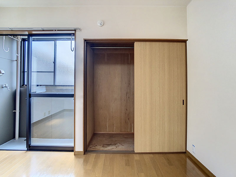 収納　洋室収納