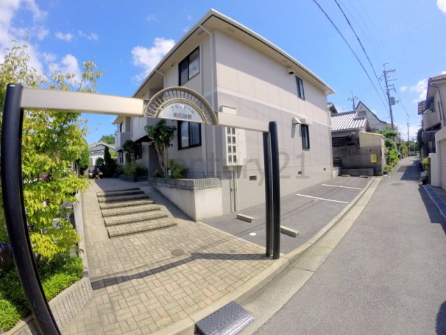 兵庫県川西市南花屋敷２（アパート）の賃貸物件の外観