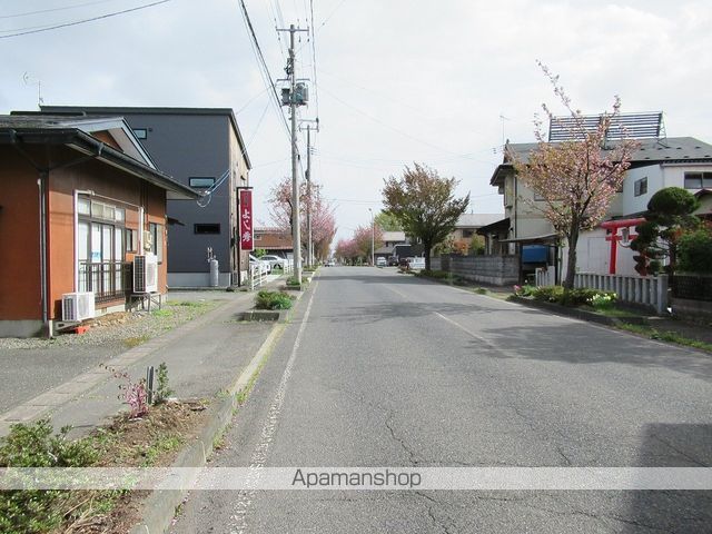 小学校　津志田小学校（小学校）まで438m