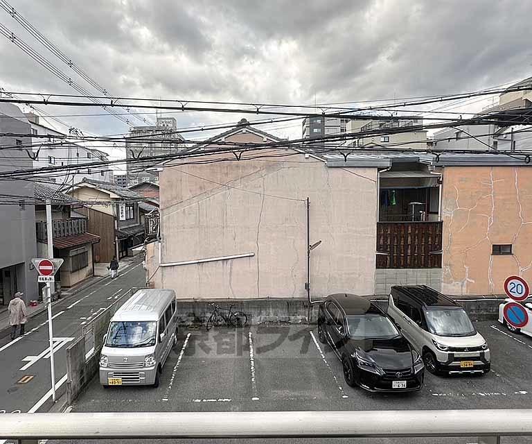 【京都市中京区本能寺町のマンションの眺望】