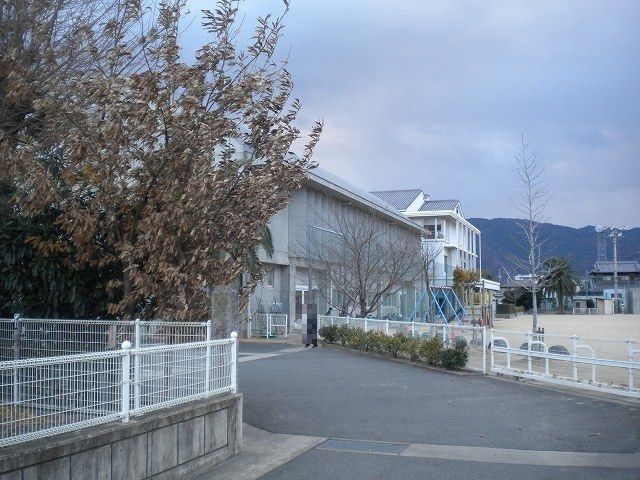 【クラール鴨島　Ａの小学校】